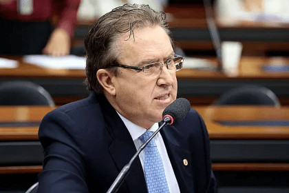 Portal XV Curitiba cita pesquisa realizada pela Paraná Pesquisas.
