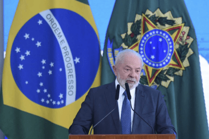 Metrópoles cita pesquisa realizada pela Paraná Pesquisas.