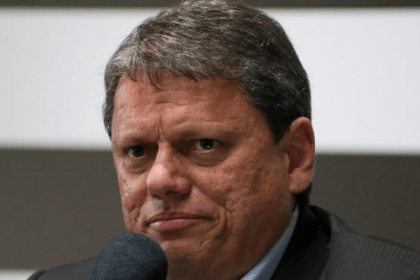 Gazeta Brasil cita pesquisa realizada pela Paraná Pesquisas.