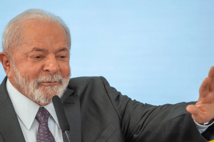B News cita pesquisa realizada pela Paraná Pesquisas.