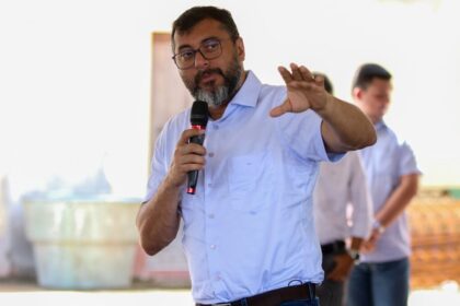 Estado Político cita pesquisa realizada pela Paraná Pesquisas em Manaus.