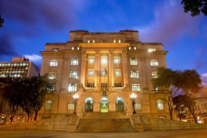 Diário do Poder cita pesquisa realizada pela Paraná Pesquisas em Santos.