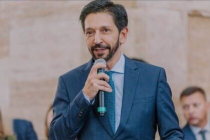 Blog do César Wagner cita pesquisa realizada pela Paraná Pesquisas em São Paulo.