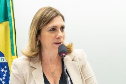 Diário do Litoral cita pesquisa realizada pela Paraná Pesquisas em Santos.