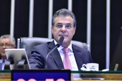 Portal Bem Paraná cita pesquisa realizada pela Paraná Pesquisas em Curitiba.