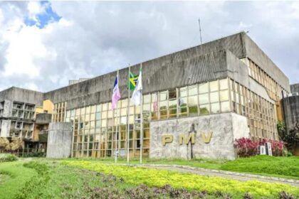 Band cita pesquisa realizada pela Paraná Pesquisas em Vitória.