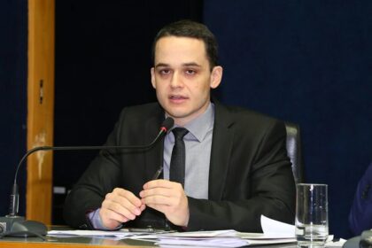 Carta Capital cita pesquisa realizada pela Paraná Pesquisas em Vitória.