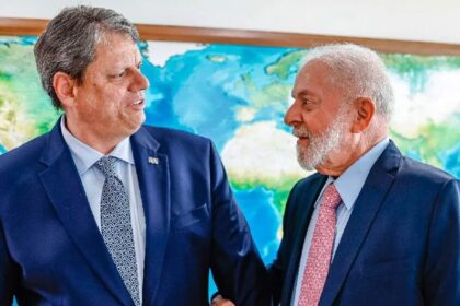 Veja cita pesquisa realizada pela Paraná Pesquisas.