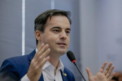 Blog do César Wagner cita pesquisa realizada pela Paraná Pesquisas em Fortaleza.