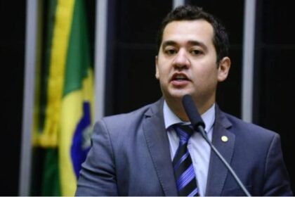 Poder 360 cita pesquisa realizada pela Paraná Pesquisas em Ribeirão Preto.