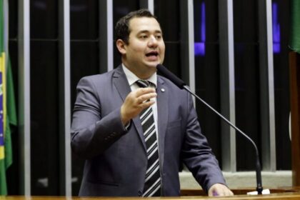 Tribuna Ribeirão cita pesquisa realizada pela Paraná Pesquisas em Ribeirão Preto.