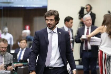 Blog do Tupan cita pesquisa realizada pela Paraná Pesquisas em Londrina.