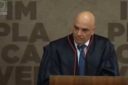 Crosué cita pesquisa realizada pela Paraná Pesquisas.