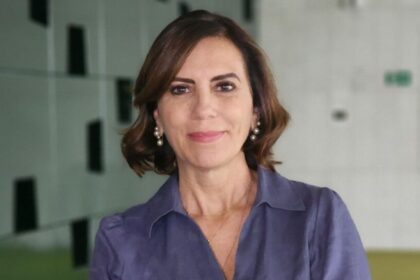 Brasil Perfil cita pesquisa realizada pela Paraná Pesquisas em Santos.