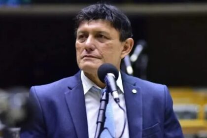 Revista Oeste cita pesquisa realizada pela Paraná Pesquisas em Belém.