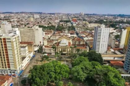 Jornal de Brasília cita pesquisa realizada pela Paraná Pesquisas em Ribeirão Preto.