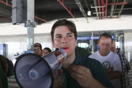 O Povo cita pesquisa realizada pela Paraná Pesquisas em Fortaleza.