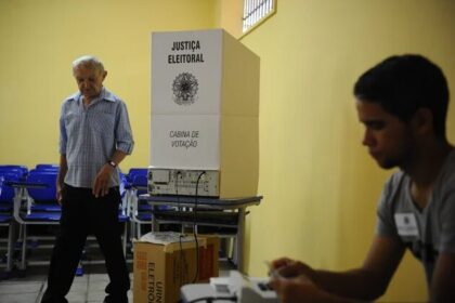 Jornal Extra cita pesquisa realizada pela Paraná Pesquisas em Maceió.