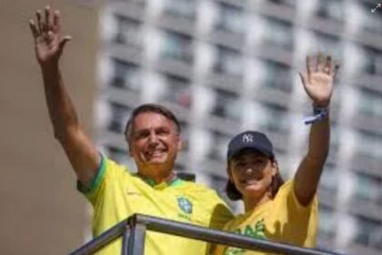 WK Notícias cita pesquisa realizada pela Paraná Pesquisas no Distrito Federal.