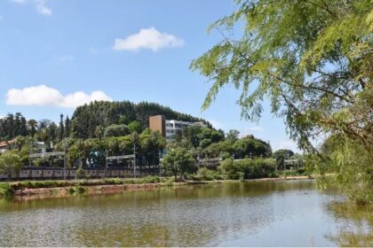 Head Topics cita pesquisa realizada pela Paraná Pesquisas em Caieiras.