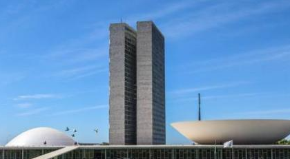 Gazeta Digital cita pesquisa realizada pela Paraná Pesquisas no Distrito Federal.