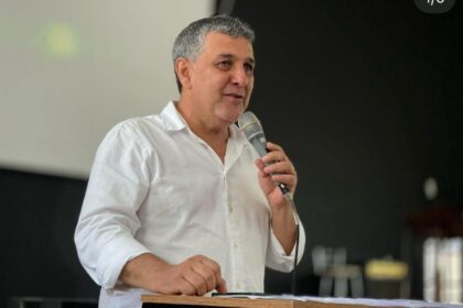 R Lagos Notícias cita pesquisa realizada pela Paraná Pesquisas em Casimiro de Abreu.