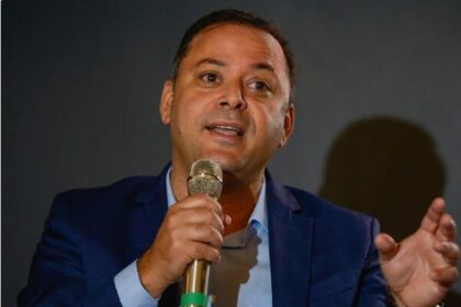 Agenda do Poder cita pesquisa realizada pela Paraná Pesquisas em Niterói.