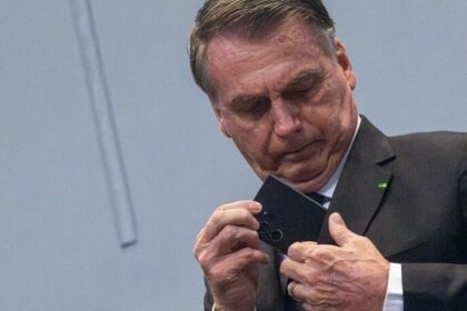 Metrópoles cita pesquisa realizada pela Paraná Pesquisas.