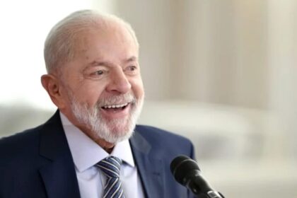 Em Tempo cita pesquisa realizada pela Paraná Pesquisas.