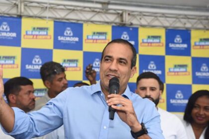Política Livre cita pesquisa realizada pela Paraná Pesquisas em Salvador.