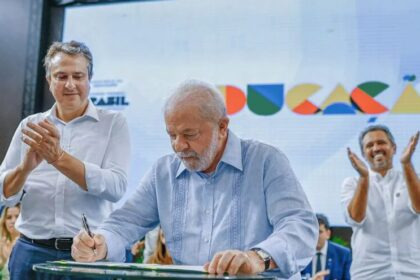 Brasil 247 cita pesquisa realizada pela Paraná Pesquisa em Fortaleza.