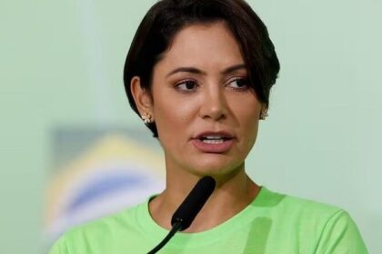 B News cita pesquisa realizada pela Paraná Pesquisas.