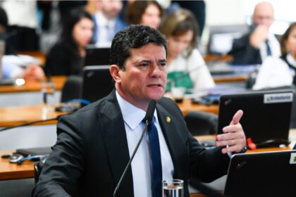 Gazeta do Povo cita pesquisa realizada pela Paraná Pesquisas no Paraná.