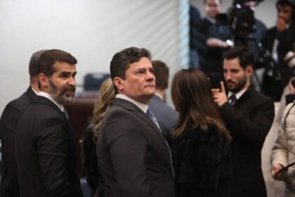 O Paraná cita pesquisa realizada pela Paraná Pesquisas no Paraná.