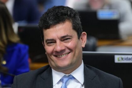 Pleno News cita pesquisa realizada pela Paraná Pesquisas no Paraná.