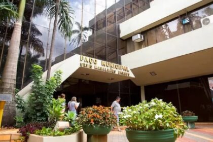 Band cita pesquisa realizada pela Paraná Pesquisas em Maringá.