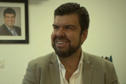 Capital FM Rádio cita pesquisa realizada pela Paraná Pesquisas em Macaé.