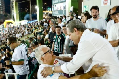 D'Ponta cita pesquisa realiza pela Paraná Pesquisas em Maringá.