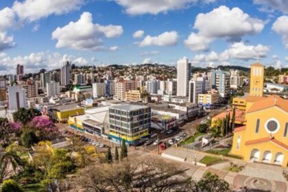40 Graus cita pesquisa realizada pela Paraná Pesquisas em Pato Branco.