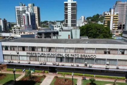 Blog do Esmael cita pesquisa realizada pela Paraná Pesquisas em Pato Branco.