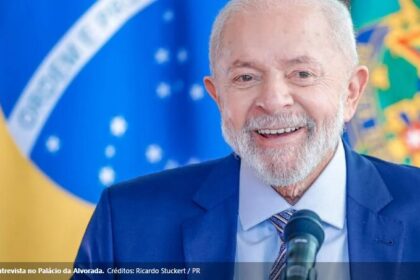 Revista Forum cita pesquisa realizada pela Paraná Pesquisas.