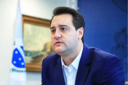 Notícias R7 cita pesquisa realizada pela Paraná Pesquisas no Paraná.