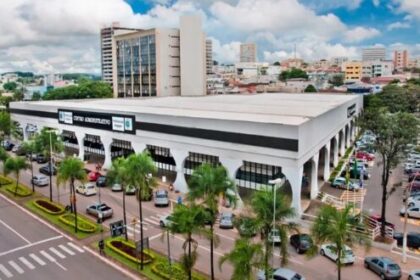 Band cita pesquisa realizada pela Paraná Pesquisas em Anápolis.
