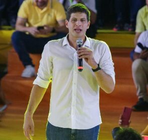BOL Notícias cita pesquisa realizada pela Paraná Pesquisas em Recife.