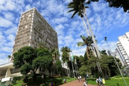 Band cita pesquisa realizada pela Paraná Pesquisas em Campinas.