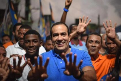 Muita Informação cita pesquisa realizada pela Paraná Pesquisas em Salvador.