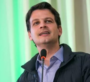 UOL Notícias cita pesquisa realizada pela Paraná Pesquisas em Curitiba.