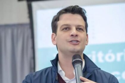Ric cita pesquisa realizada pela Paraná Pesquisas em Curitiba.