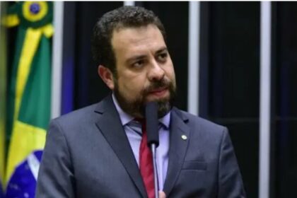 Revista Oeste cita pesquisa realizada pesquisa realizada pela Paraná Pesquisas em São Paulo.