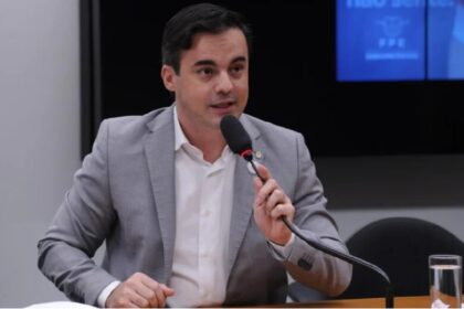 Amazônia Press cita pesquisa realizada pesquisa realizada pela Paraná Pesquisas em Fortaleza.